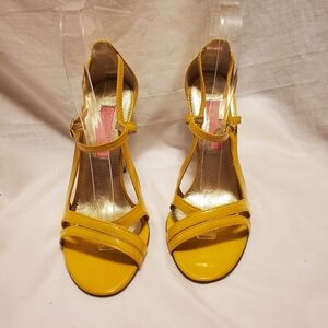 Betsey Johnson Bright Yellow Patent Leather High Heels 6 M